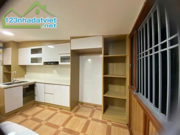 TẬP THỂ TẦNG 2 BÁCH KHOA – TẠ QUANG BỬU  , 80M2, 2 NGỦ RỘNG, Ô TÔ ĐỖ NGAY CHÂN CẦU THANG. - 1
