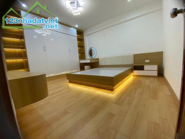 TẬP THỂ TẦNG 2 BÁCH KHOA – TẠ QUANG BỬU  , 80M2, 2 NGỦ RỘNG, Ô TÔ ĐỖ NGAY CHÂN CẦU THANG. - 3