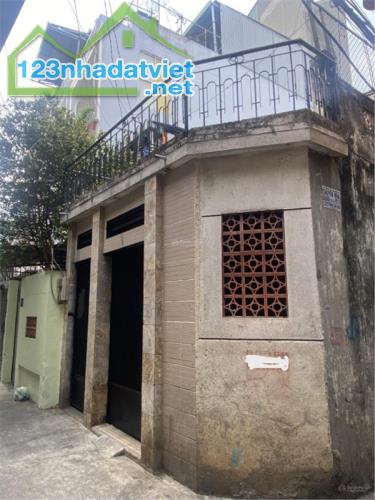 Bán nhà 72m², đường Cách Mạng Tháng Tám, Q.10, 2 tầng, 7,x tỷ - 2