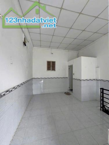 CẦN TIỀN BÁN GẤP – NHÀ C4 THỔ CƯ – ĐƯỜNG XE 16 CHỖ – 680 TRIỆU - 1