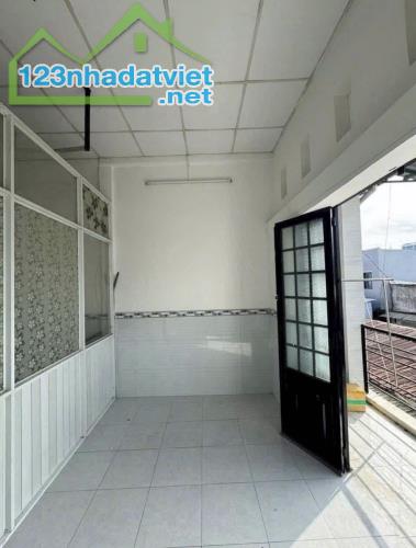 CẦN TIỀN BÁN GẤP – NHÀ C4 THỔ CƯ – ĐƯỜNG XE 16 CHỖ – 680 TRIỆU - 3