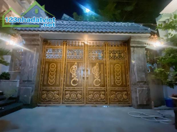 NHÀ ĐẸP, HẺM THÔNG RỘNG, NỘI THẤT XỊN XÒ, GẦN NÚT GIAO GÒ DƯA, 12X18, CHỈ 35 TỶ. - 4