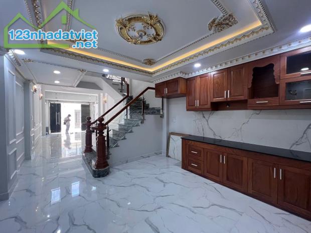 NHÀ ĐẸP 5 TẦNG HẺM NHỰA 7m, GẦN NÚT GIAO PHẠM V ĐỒNG KHA V CÂN 4X18, CHỈ 8,7 TỶ.