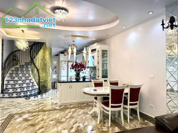 Lô Góc Luxury - Đường Bưởi, Ba Đình 73m2 x 4 Tầng - 3 Thoáng, Giá 17.9 Tỷ LH: 0977658369