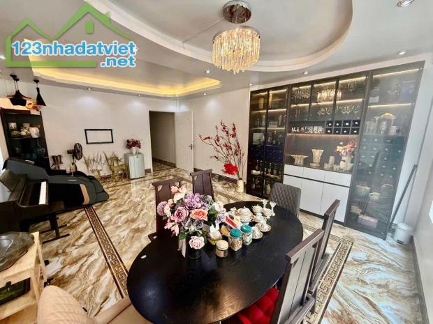 Lô Góc Luxury - Đường Bưởi, Ba Đình 73m2 x 4 Tầng - 3 Thoáng, Giá 17.9 Tỷ LH: 0977658369 - 2