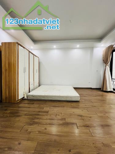 Tôi bán nhà đẹp Lạc Long Quân: 35m x 5 tầng, chỉ việc xách vali về ở - 2