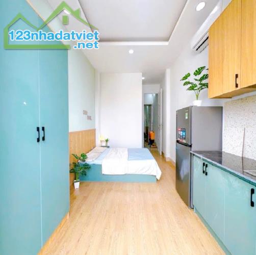 Bán nhà QUẬN 3, hẻm 4 ô tô chạy Lê Văn Sỹ, Diện tích vuông vức, Giá 12.9 tỷ