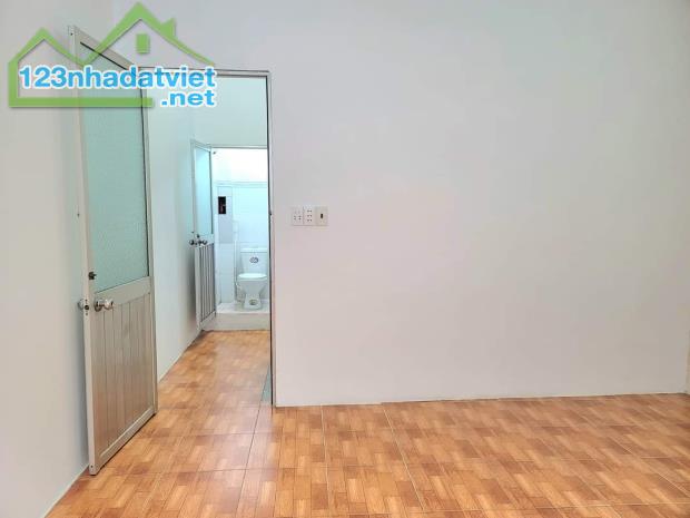 GẤP! NHÀ 2 TẦNG CHỈ 690 TRIỆU NGAY XÃ XUÂN THỚI THƯỢNG, HÓC MÔN – 2PN 2WC - 3