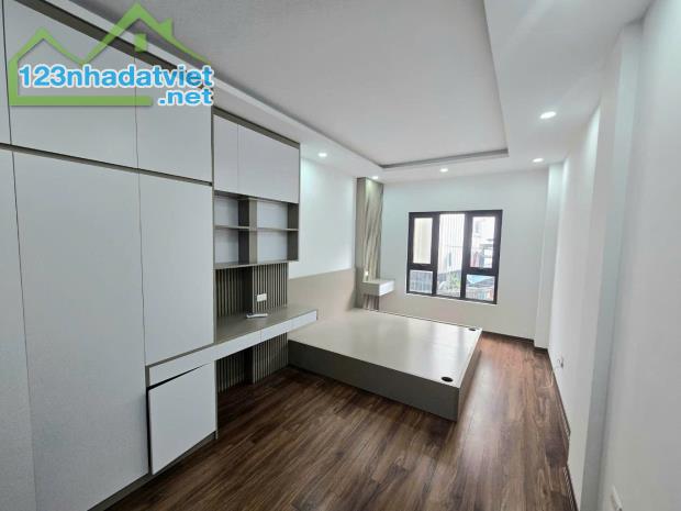 💥Nhà Đẹp Nguyễn Phúc Lai, Lô Góc, Gần Hồ Hoàng Cầu, 6 Tầng Full Nội Thất - 4