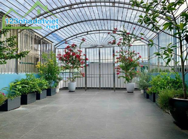 Bán nhà 2 thoáng Lạc Long Quân: 49m x 5 tầng, có sân thượng trồng rau - 3