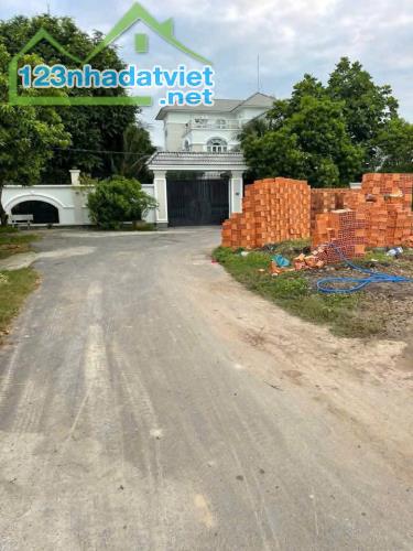 Cần tiền bán nhà 168m2 sau chợ phước thạnh - củ chi giá 750 triệu - 1