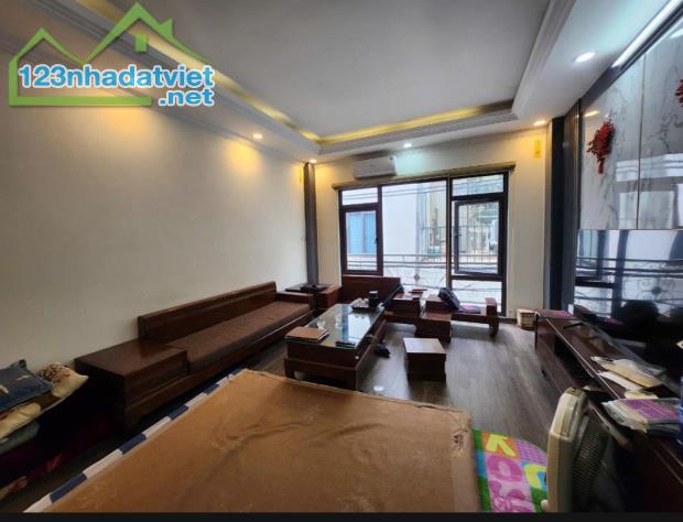 Cần bán nhà trung tâm HM - 69m2x5 tầng - THANG MÁY - dân xây chắc chắn , ô tô vào tận nhà
