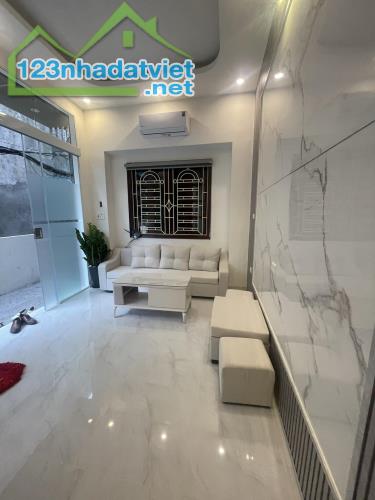 BÁN NHÀ NGÕ 38 THANH BÌNH – 42M² x 5 TẦNG – NHÀ MỚI TINH – GẦN Ô TÔ – GIÁ 8 TỶ