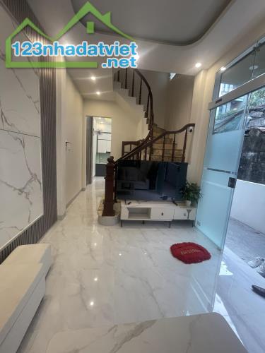 BÁN NHÀ NGÕ 38 THANH BÌNH – 42M² x 5 TẦNG – NHÀ MỚI TINH – GẦN Ô TÔ – GIÁ 8 TỶ - 1
