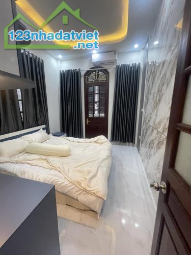 BÁN NHÀ NGÕ 38 THANH BÌNH – 42M² x 5 TẦNG – NHÀ MỚI TINH – GẦN Ô TÔ – GIÁ 8 TỶ - 4