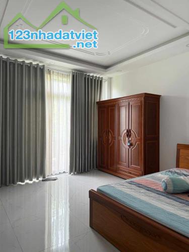 GẤP! Bán Nhà 5 Tầng, Hẻm Nhựa 10m, Thới An 16, Quận12-66m2-Gần Chợ, UBND-Giá Tốt Chỉ 6.6Tỷ - 4
