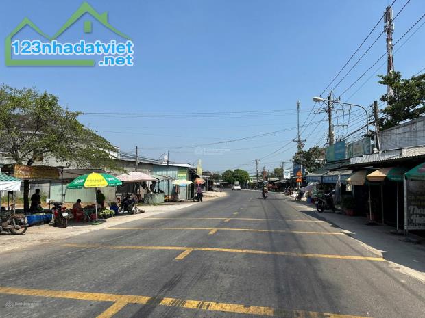 Chính Chủ Bán Đất 600m2 Có Thổ Cư 200m2 Ngay Khu Dân Cư Đông, Giá 670 triệu, Sổ sẵn.