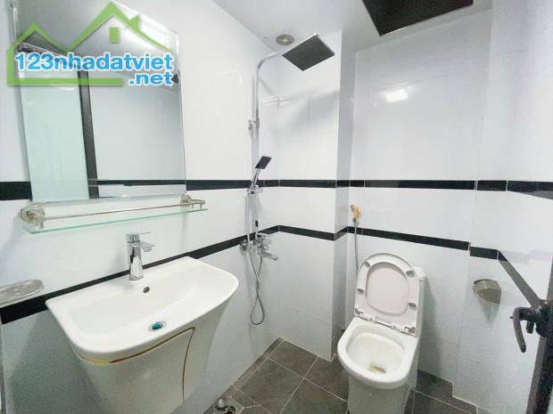 BÁN NHÀ VĂN PHÚ 5 TẦNG- THANG MÁY OTO ĐỖ CỔNG 9 tỷ - 3