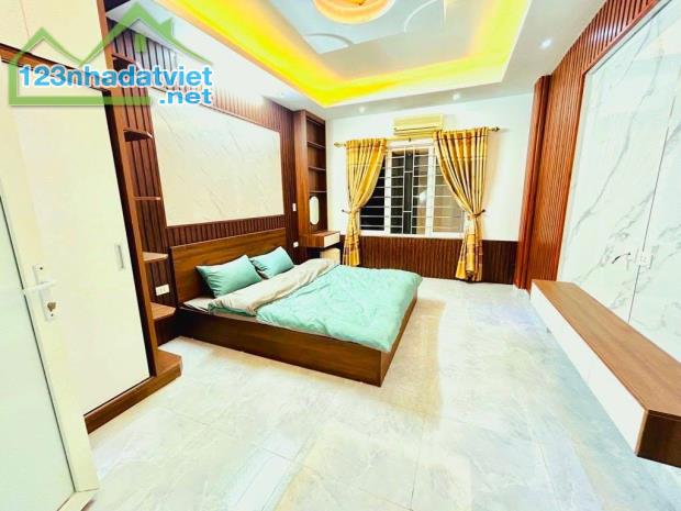 NHÀ ĐẸP NGAY NGÃ 3 NGŨ NHẠC, THANH ĐÀM, NAM DƯ CHỈ NHỈNH 5 TỶ - 1