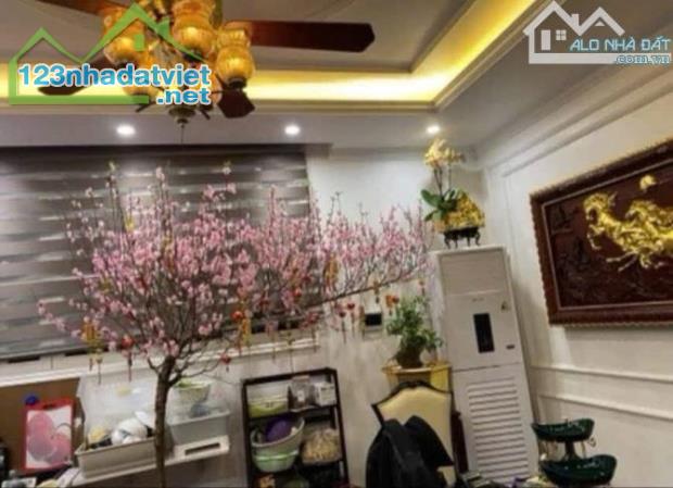 Bán nhà - Nguyễn Chí Thanh, Ba Đình - Nhà phân lô - ngõ ô tô đỗ cửa - 42m x 5T, 16.5 tỷ - 1