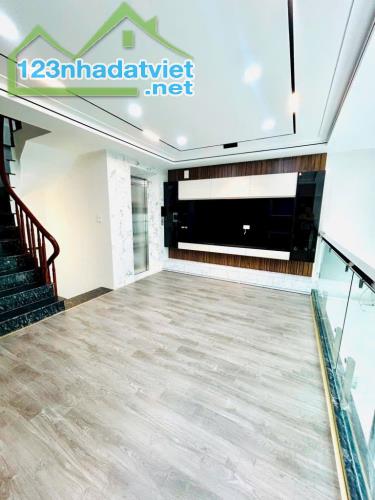 Nam Dư - Lĩnh Nam nhà đẹp mới tinh 30m2 - nhỉnh 5tỷ