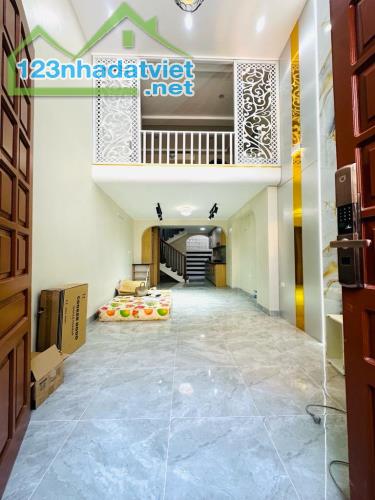 Bán nhà Trương Định - mặt ngõ siêu thoáng , an sinh đỉnh , dt 52M giá 8.9 tỷ SĐ chính chủ
