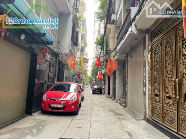 Bán nhà  Nguyễn Công Hoan, Ba Đình - Nhà phân lô - ngõ ô tô đỗ cửa - 42m x 5T, 16 tỷ