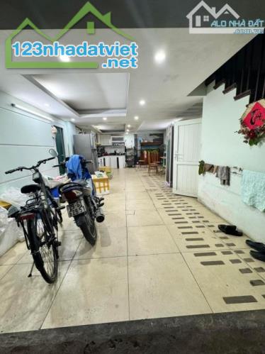 Bán nhà  Nguyễn Công Hoan, Ba Đình - Nhà phân lô - ngõ ô tô đỗ cửa - 42m x 5T, 16 tỷ - 2