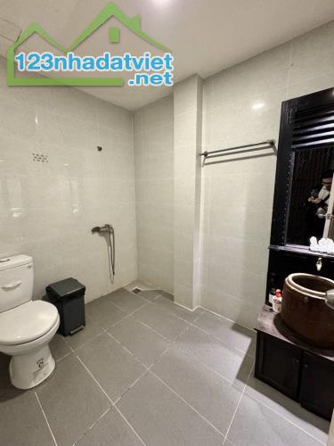 Bán nhà Thống Nhất Gò Vấp- đất nở hậu, gần các trung tâm lớn ,giá rẻ!!!!