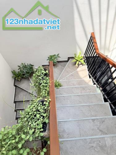 Bán nhà Thống Nhất Gò Vấp- đất nở hậu, gần các trung tâm lớn ,giá rẻ!!!! - 4