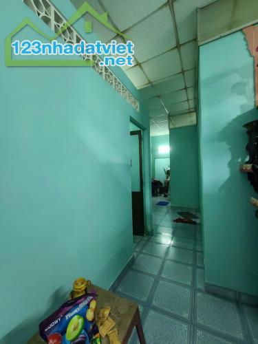 Cần bán gấp nhà đẹp Linh Xuân – giá tốt bất ngờ ngay chợ Linh Xuân.