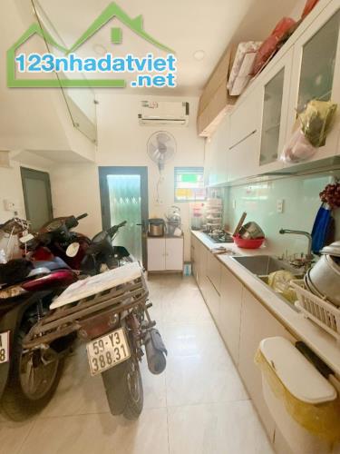 Bán nhà HXH Mã Lò, Bình Tân, 2 mặt hẻm thoáng, 33m2 - 4x8 - 2 tầng, chỉ hơn 3 tỷ - 1