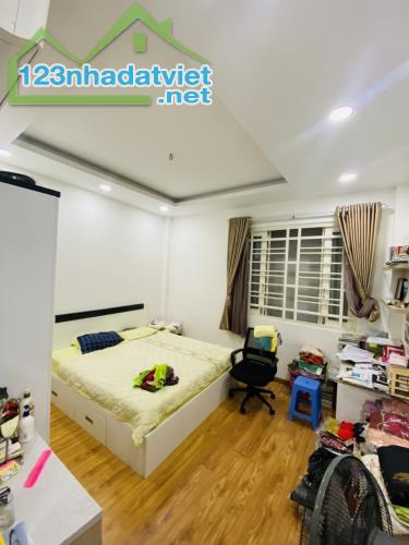 Bán Nhà Khu Thiên Phước - 4x17 - HXH vô nhà - 3 tầng BTCT - 2