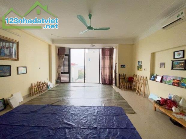 BÁN NHÀ ĐẸP THOÁNG SÁNG RỰC RỠ PHỐ 19 - 5, HÀ ĐÔNG 8 TỶ