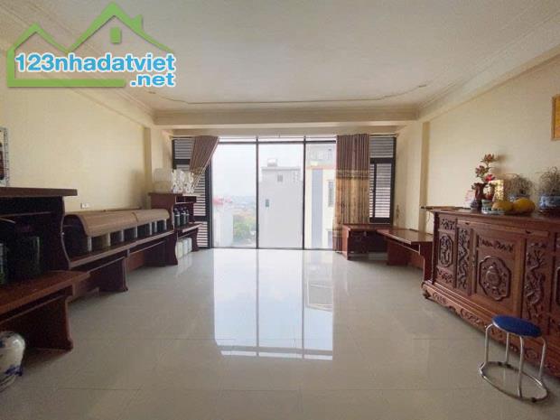 BÁN NHÀ ĐẸP THOÁNG SÁNG RỰC RỠ PHỐ 19 - 5, HÀ ĐÔNG 8 TỶ - 2