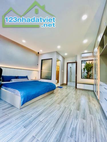 Siêu phẩm 5 lầu mới có T.máy ngang 5m 60m2 vài bước đi siêu thị Emart Phan Huy Ích 9.8 tỷ. - 2