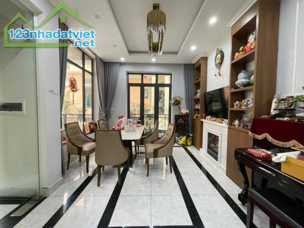 Nhà mới rất đẹp Thanh Nhàn, Hai Bà Trưng. DT 68m x5T thang máy, 7m mặt, ô tô vào nhà