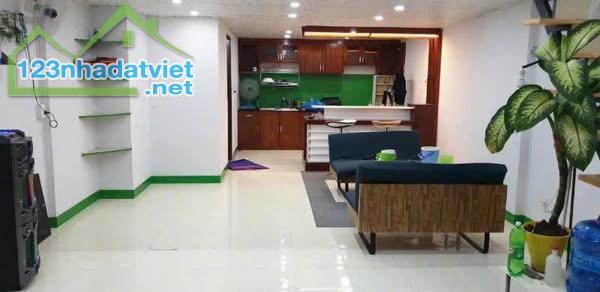 Cho thuê Shophouse 3PN Chung cư Firsthome Thạnh Lộc giá 7 tr/tháng