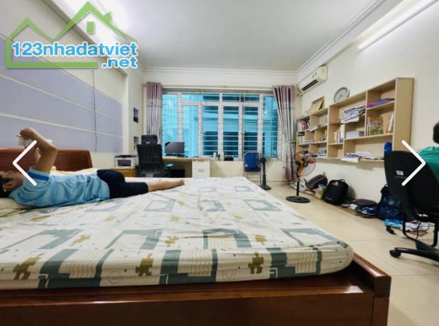 NÓNG HỔI!!BÁN NHÀ TT NAM TỪ LIÊM -42M-5T-CỬA OTO ĐỖ-TẶNG NỘI THẤT-KD - HƠN 10 TỶ - 1