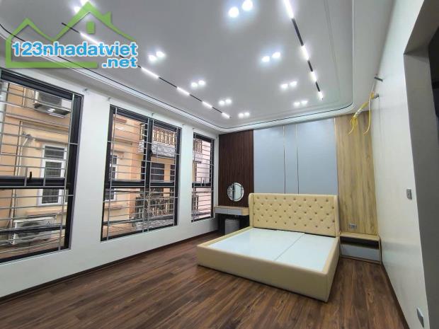 Bán nhà lô góc, mặt ngõ Giang Biên, Long Biên,ô tô, thang máy,49m2 6t mt 4.5m hơn 9 tỷ - 1