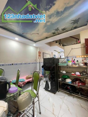 BÁN NHÀ ĐẸP  VÀO Ở NGAY  KHU TÊN LỬA  HẺM 6M THÔNG DÒNG TIỀN 12TR/TH HƠN 3 TỶ - 3