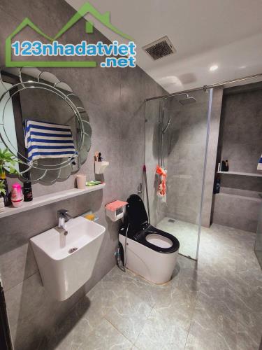 CĂN ĐẸP NHẤT PHÂN KHÚC PHỐ LIỄU GIAI !! 125M2 - 9M MẶT TIỀN - 30.5 TỶ - CỰC GẦN PHỐ - 3