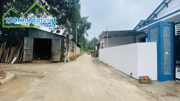 BÁN ĐẤT QUỐC OAI - CÁCH CHÙA THẦY 300M - Ô TÔ 7 CHỖ ĐỖ THOẢI MÁI 58M 4.5MT GIÁ 3.6 TỶ - 2