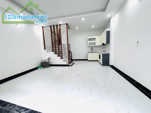 BÁN NHÀ TRƯƠNG ĐỊNH - NHÀ MỚI 6 TẦNG, NHƯ KHÁCH SẠN - VIEW CHUNG CƯ NAM ĐÔ