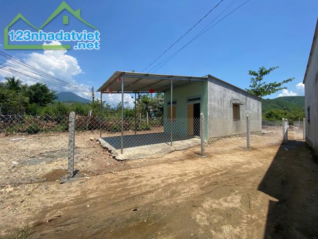 Bán đất Khánh Phú mặt tiền đường nhựa ngay Uỷ ban xã đi vào - tặng nhà cấp 4 - 2