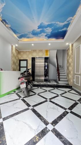 Vũ Tông Phan - Thanh Xuân 42/45mx7-4PN-lô góc-Thang máy-ngõ thông-dân xây-ô tô đỗ cửa.