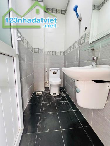 🍓 NHÀ 4 tầng hẻm 8m,khu phân lô Đồng bộ,đường HÀ HUY GIÁ, phường THẠNH XUÂN, Q12 ,dt 70/9 - 4
