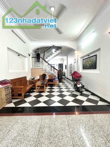 Bán nhà Mỹ Đình 2 - Nam Từ Liêm - 73m² x MT 5m - Ô Tô vào nhà - nhà đẹp thoáng - 1