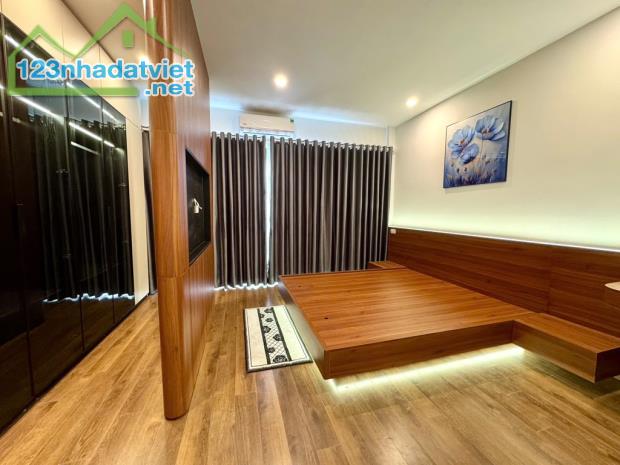 Nhà đẹp đơn lập phố Đàm Quang Trung, full nội thất,thang máy,ôtô 7 chỗ ngủ trong nhà - 3