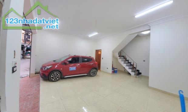 Bán nhà Lệ Mật,Việt Hưng 6 tầng,50m,mt6m oto vào nhà nhỉnh 8 tỷ - 1
